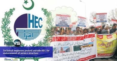 Technical engineers protest outside HEC for endorsement of service structure