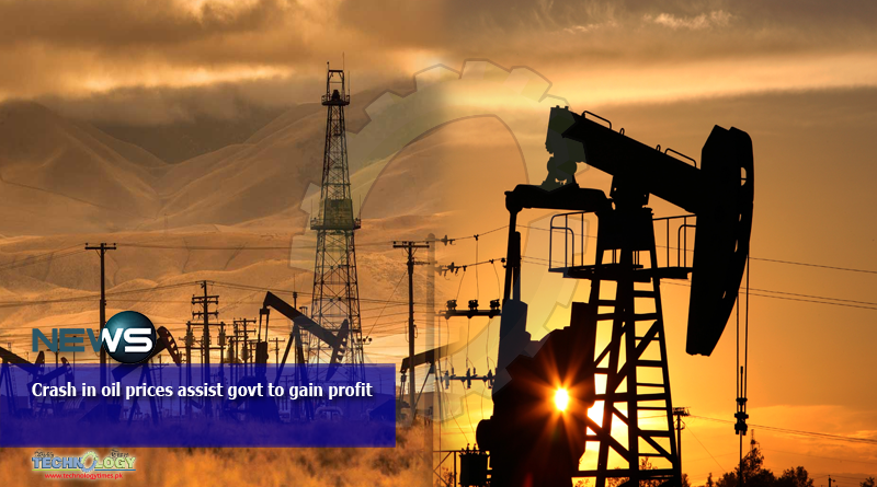 Crash-in-oil-prices-assist-govt-to-gain-profit