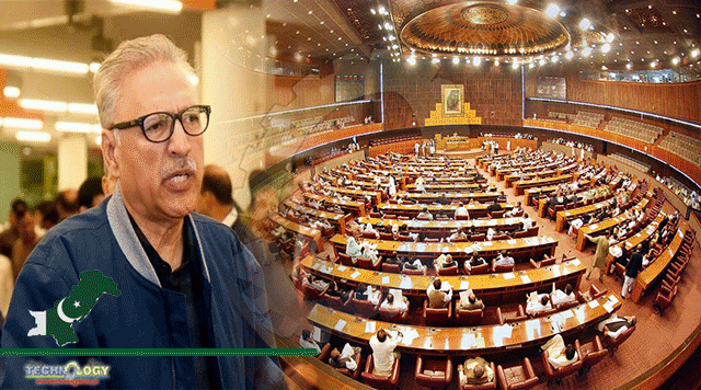 President-Arif-Alvi-For-Implementing-Digitalization-Of-Parliament-By-2023