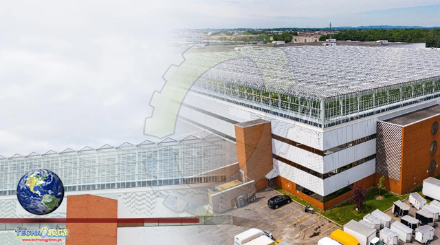 Feeding a City From the World’s Largest Rooftop Greenhouse