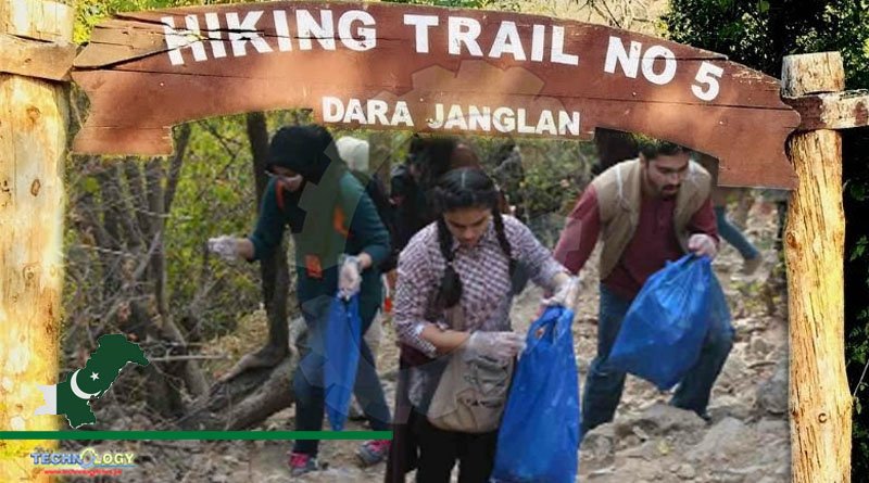 Nature Lovers Participants In Hiking & Clean Up Drive At Margalla Hills Trail-5