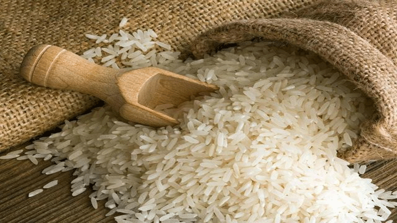 Pakistani Entrepreneur Displays Basmati Rice, Pine Nuts In China