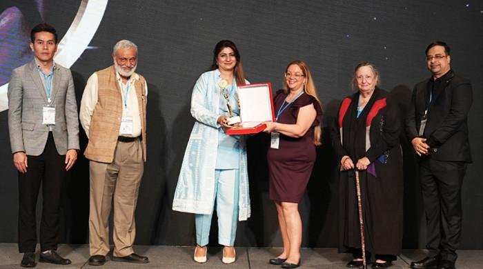 Principal Of Multan School Clinches Asia’s Principal of the Year Award