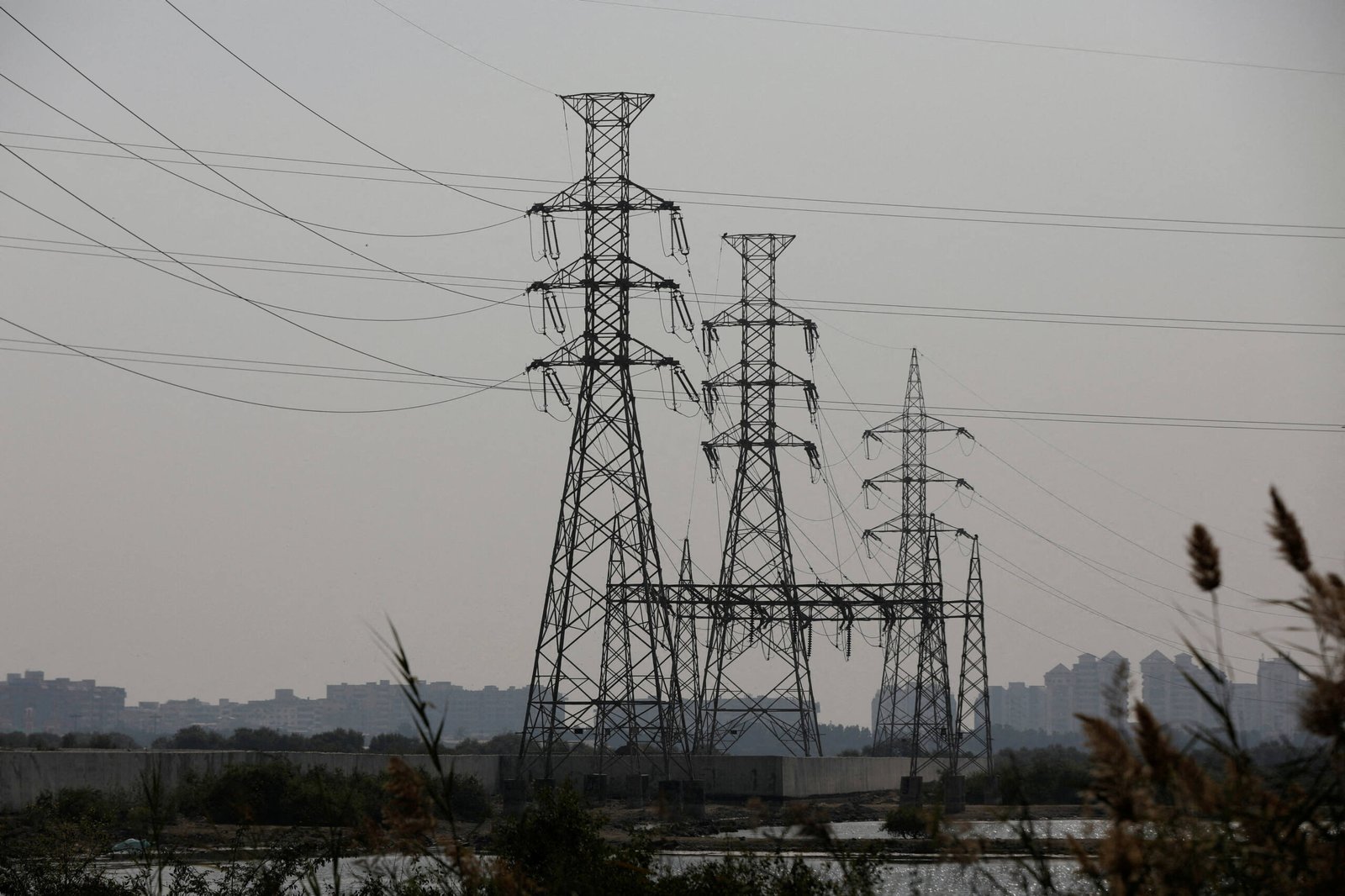 Hubco Predicts Decline in Pakistan's Electricity Demand